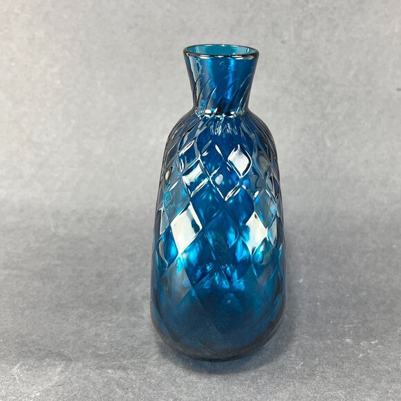 Pairpoint Glassworks Diamond Quilted Optic Blue Blown Glass Vase Mt Washington - Picture 4 of 16